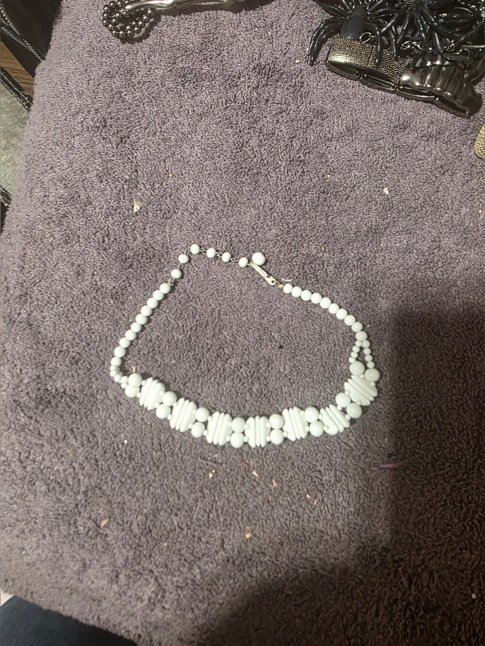 Vintage Milk Glass Necklace * Japan*